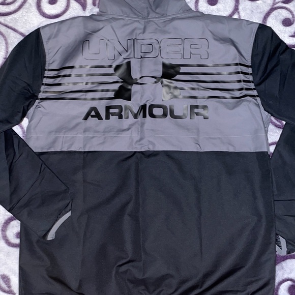 Youth XL Under Armour Wind Breaker Grey Black NWOT - Picture 5 of 7